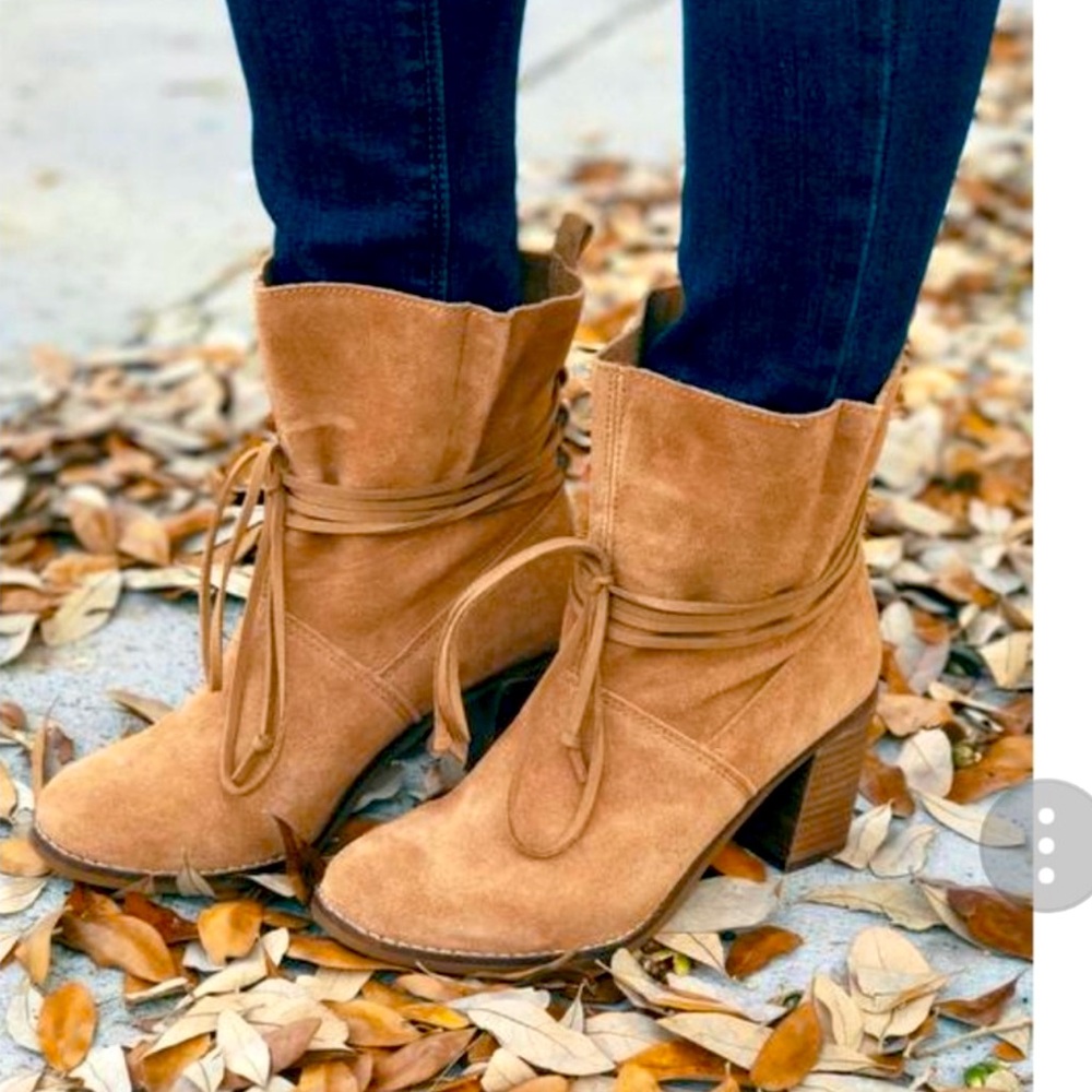Toms Mila Toffee Wrap Laces Suede stacked Block 3” Heel Boots 10 Pristine $98 - Picture 13 of 14
